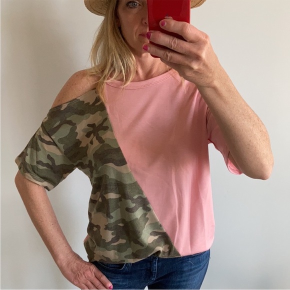 One Cold Shoulder Camo & Pink Color Top - Picture 2 of 9